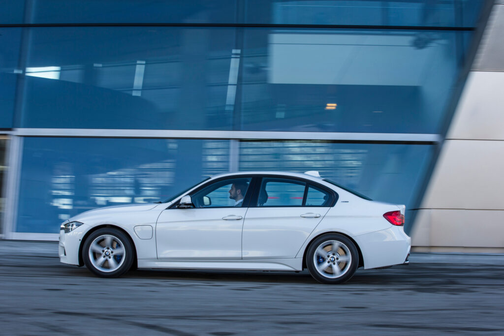  BMW Tells 29,919 Owners To Keep Their Hybrids Away From The House