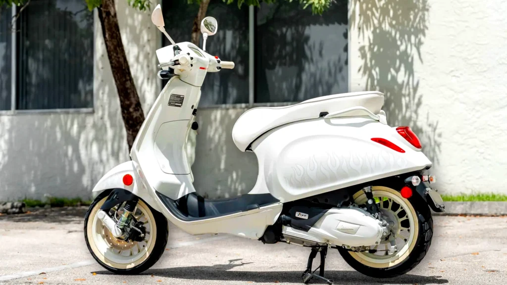  Somebody Rode This Justin Bieber Vespa 84 Miles, Then Gave Up