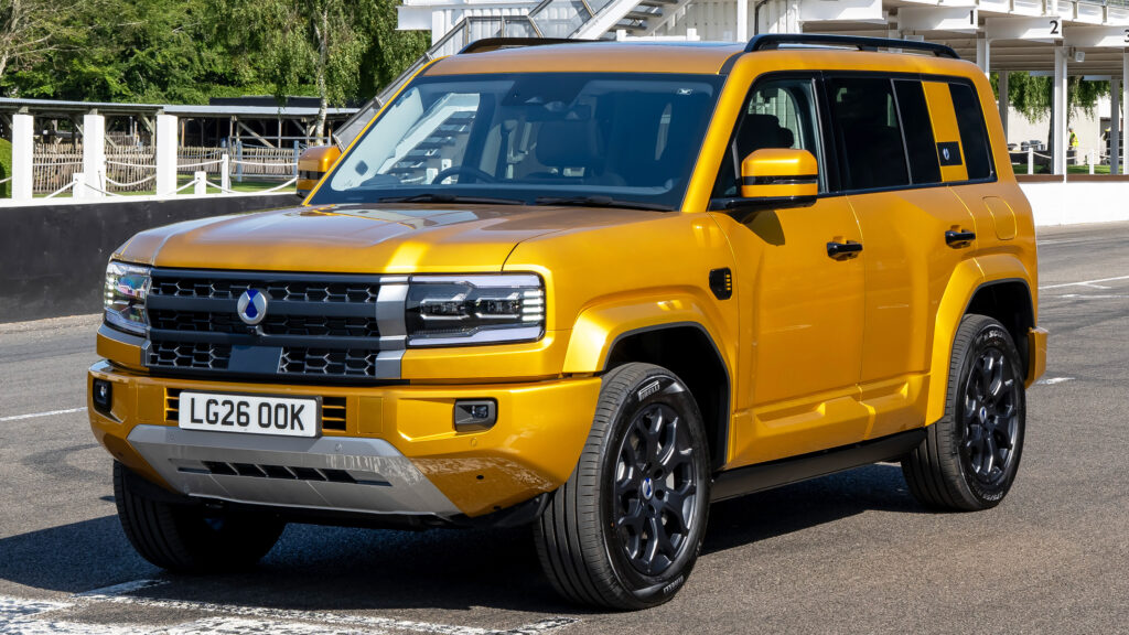  Denza Wants Defender Buyers And Priced The Bao 5 So They Feel Right At Home