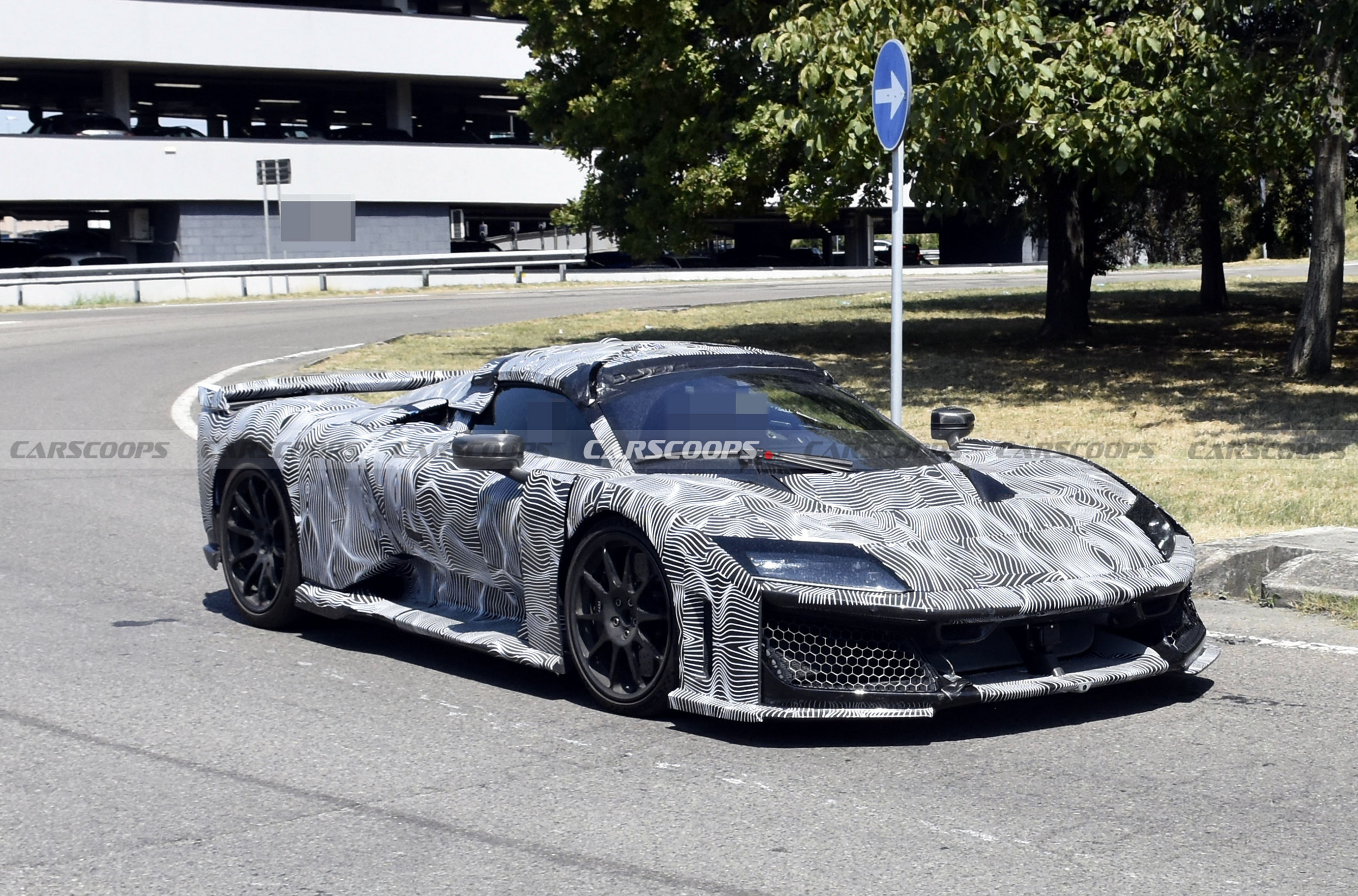 Ferrari F80 Aperta 730 4