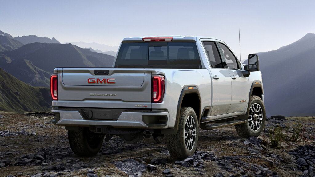  A Leaky Window Cost A GMC Sierra Owner $1,000, Now He&rsquo;s Suing GM