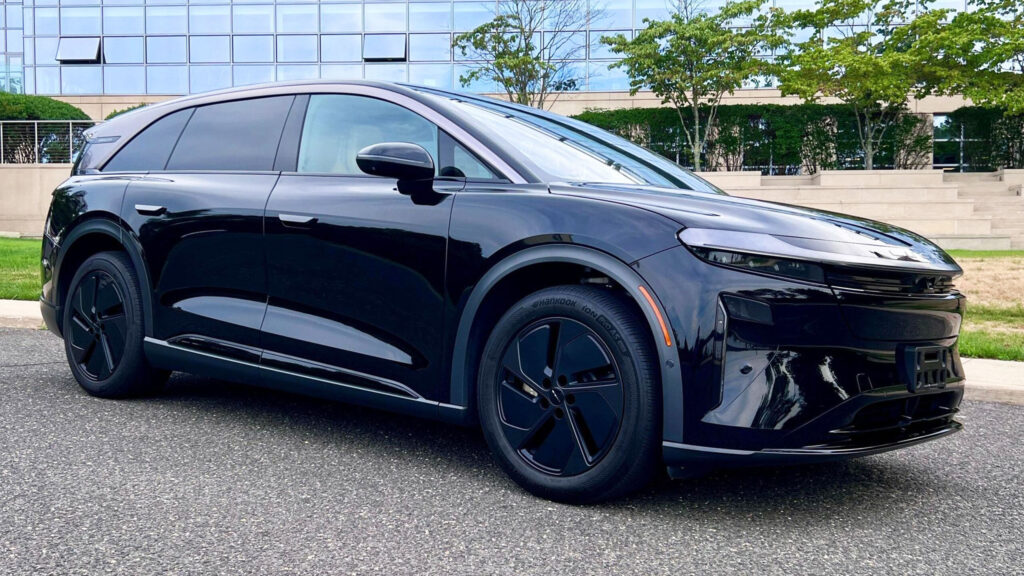  After Less Than A Year, This Lucid Gravity Lost Over $30,000