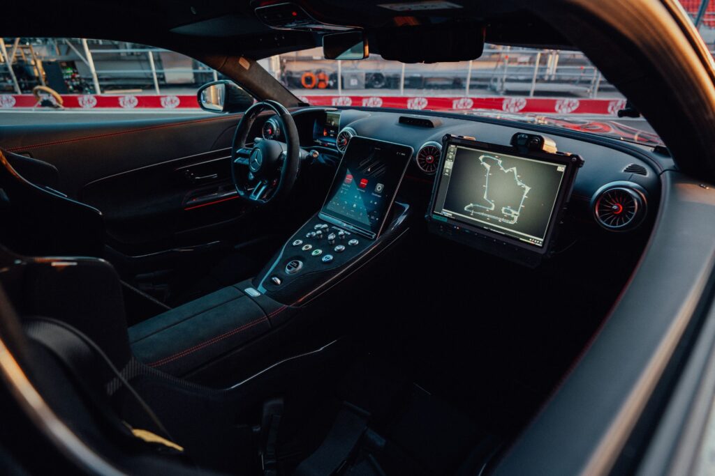  F1&rsquo;s New Safety Car Ditched The Roof Lightbar For Something Smarter