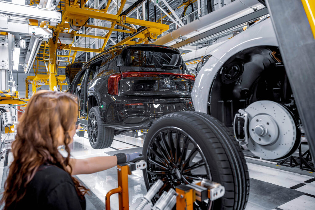  Hungary Pays $18 An Hour, Germany Pays $57, Guess Where Mercedes Is Building