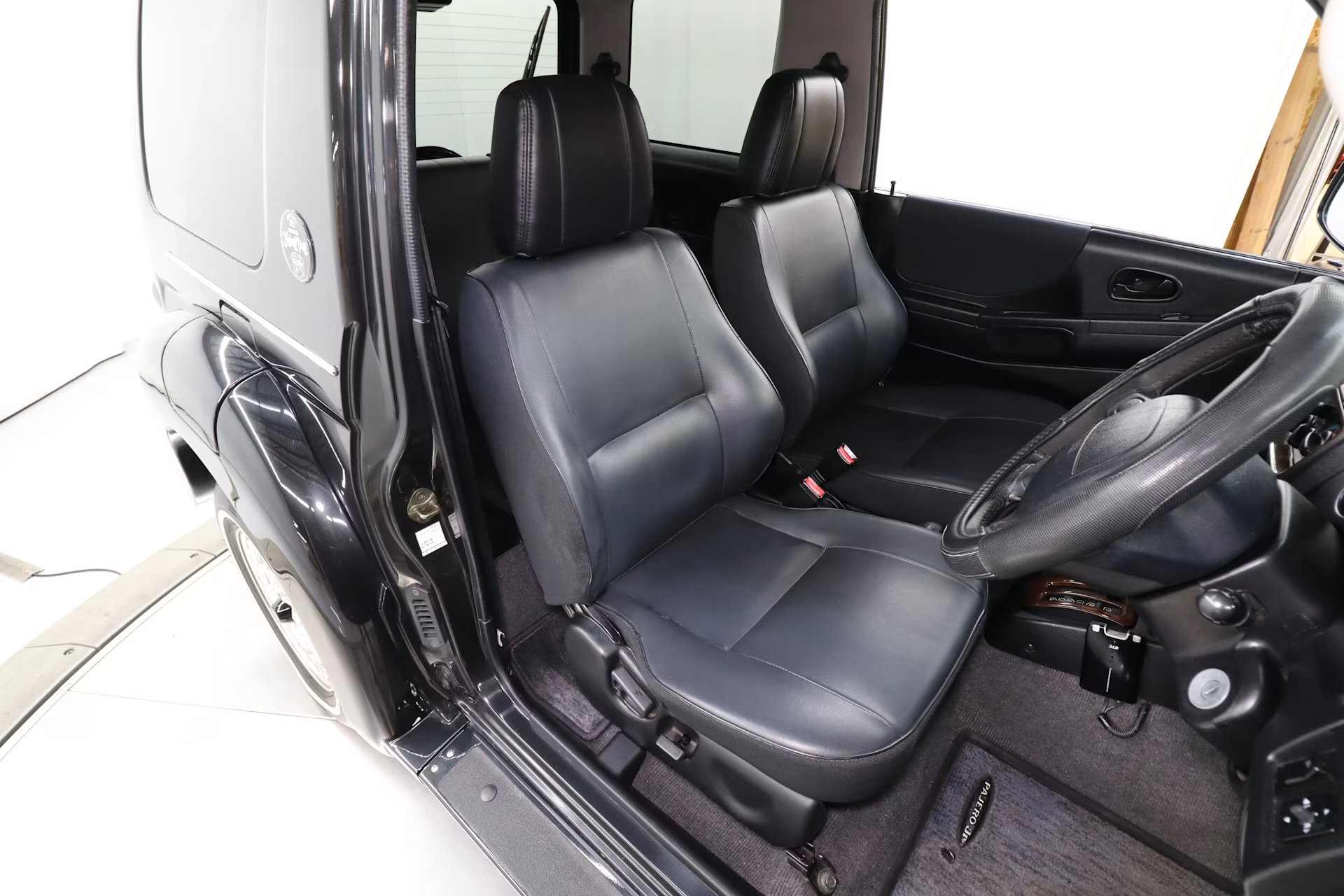 Mitsubishi Pajero Jr Flying Pug - 19_result