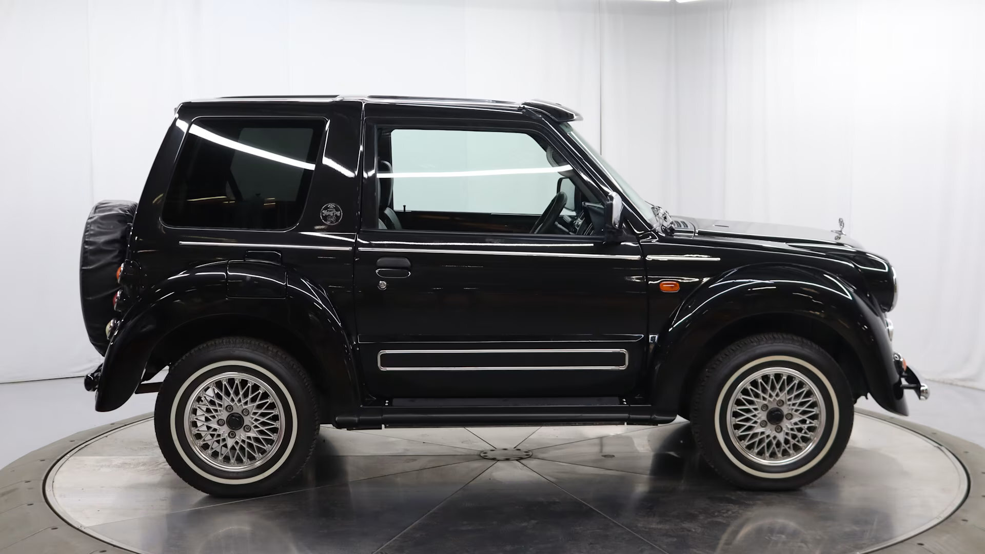 Mitsubishi Pajero Jr Flying Pug - 2_result