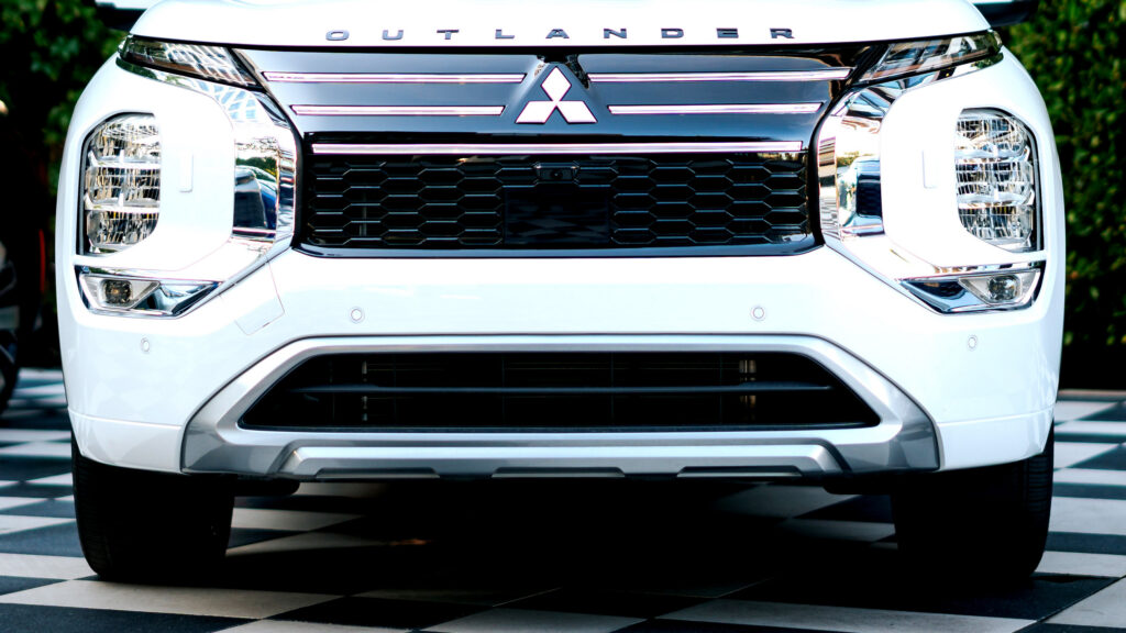  Police Dropped 176 Charges Against Two Mitsubishi Managers, Now Comes The $7.7M Bill