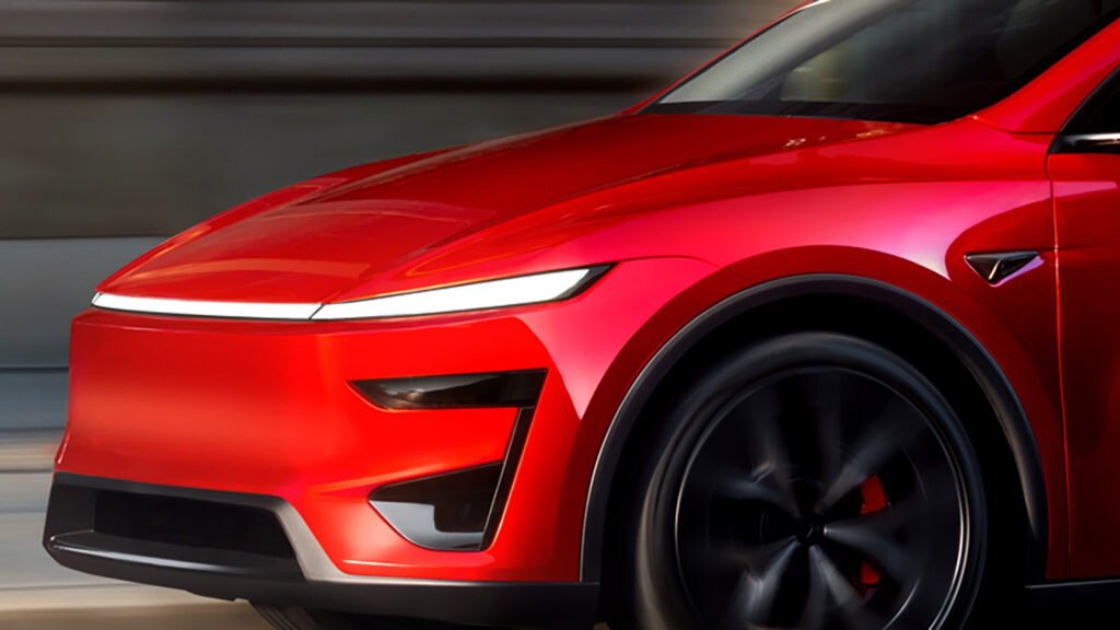  Woman Wants $10 Million From Tesla After Crashing During Test Drive, Blames Insane Mode