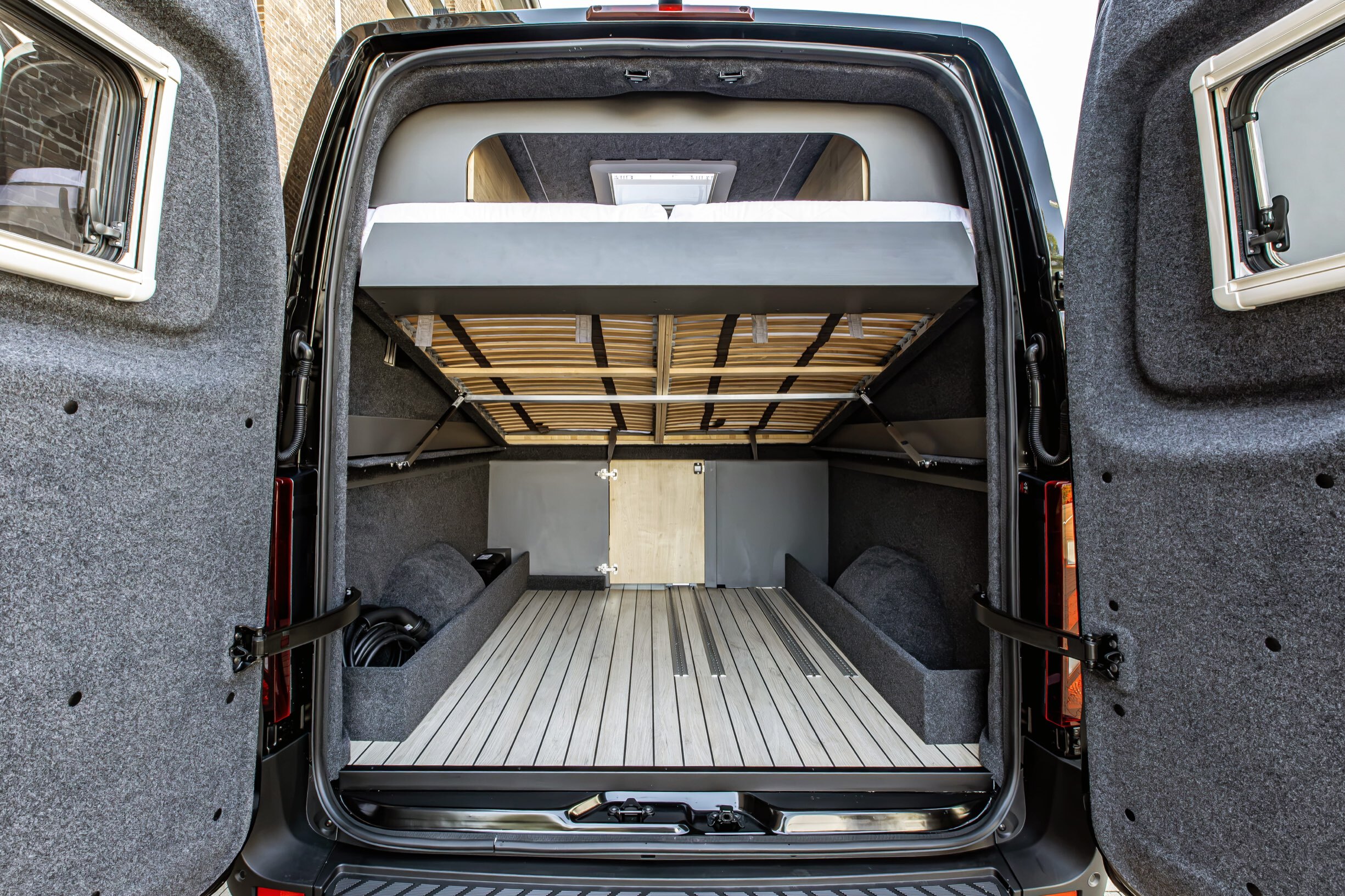 Interstar-e Relax storage Nissan electric camper interior storage
