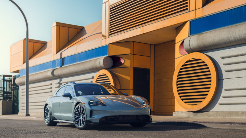  Porsche Can&rsquo;t Build Enough 911s, And Can&rsquo;t Sell Enough EVs