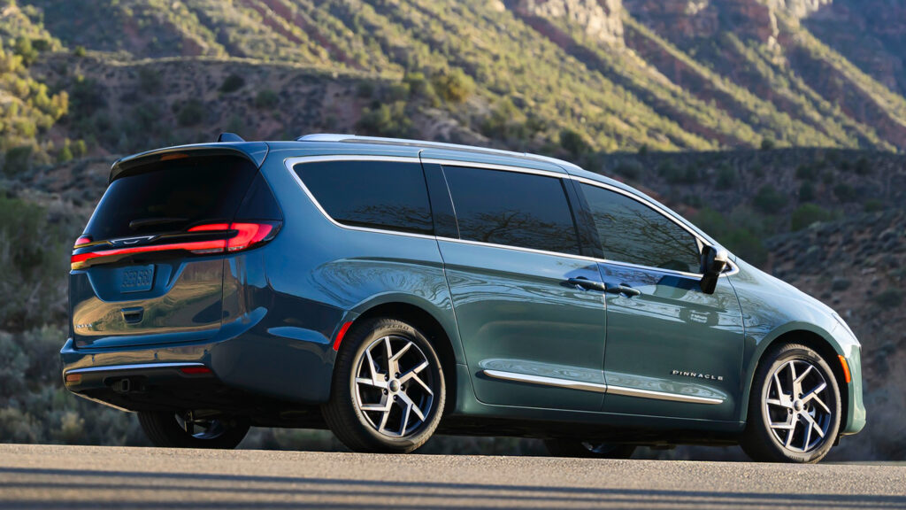  Millennials Grew Up Mocking Minivans, Now They Can’t Buy Them Fast Enough