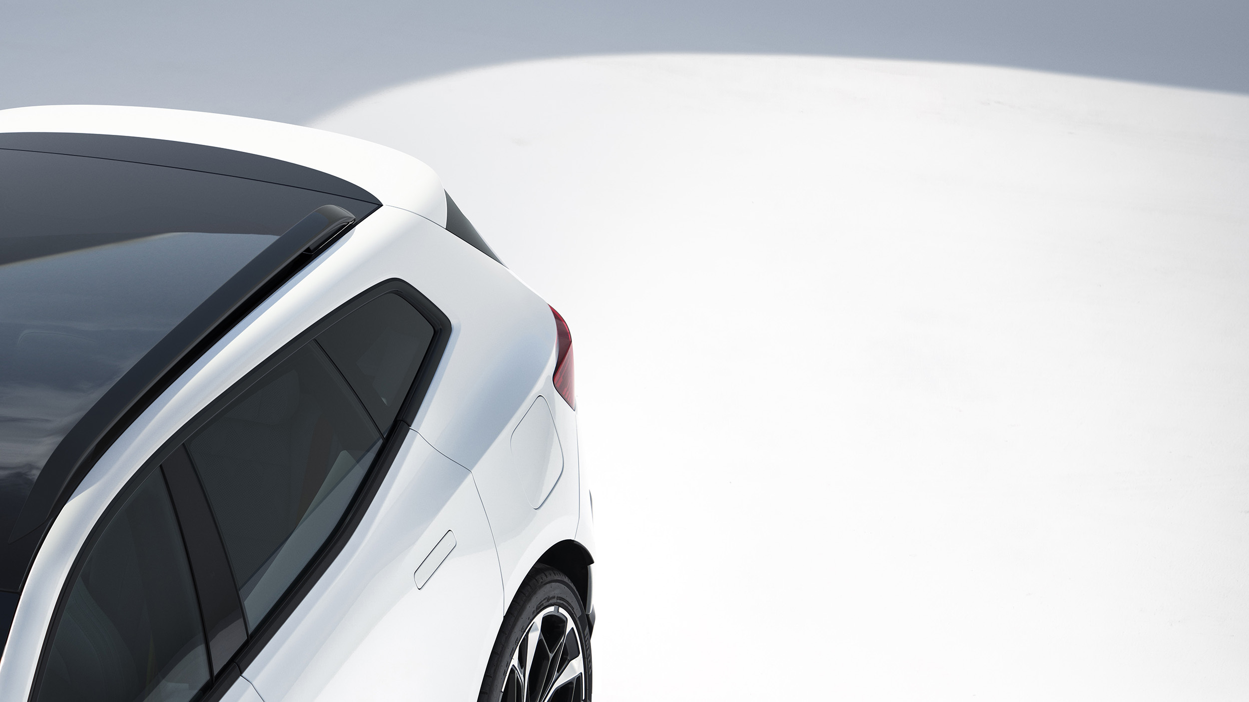 The Polestar 4 Ditched Its Rear Window, Its New SUV Twin Puts It Back
