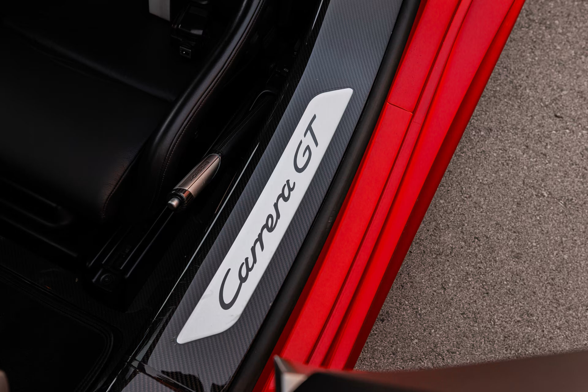 Porsche Carrera GT Ferrari Red - 26_result