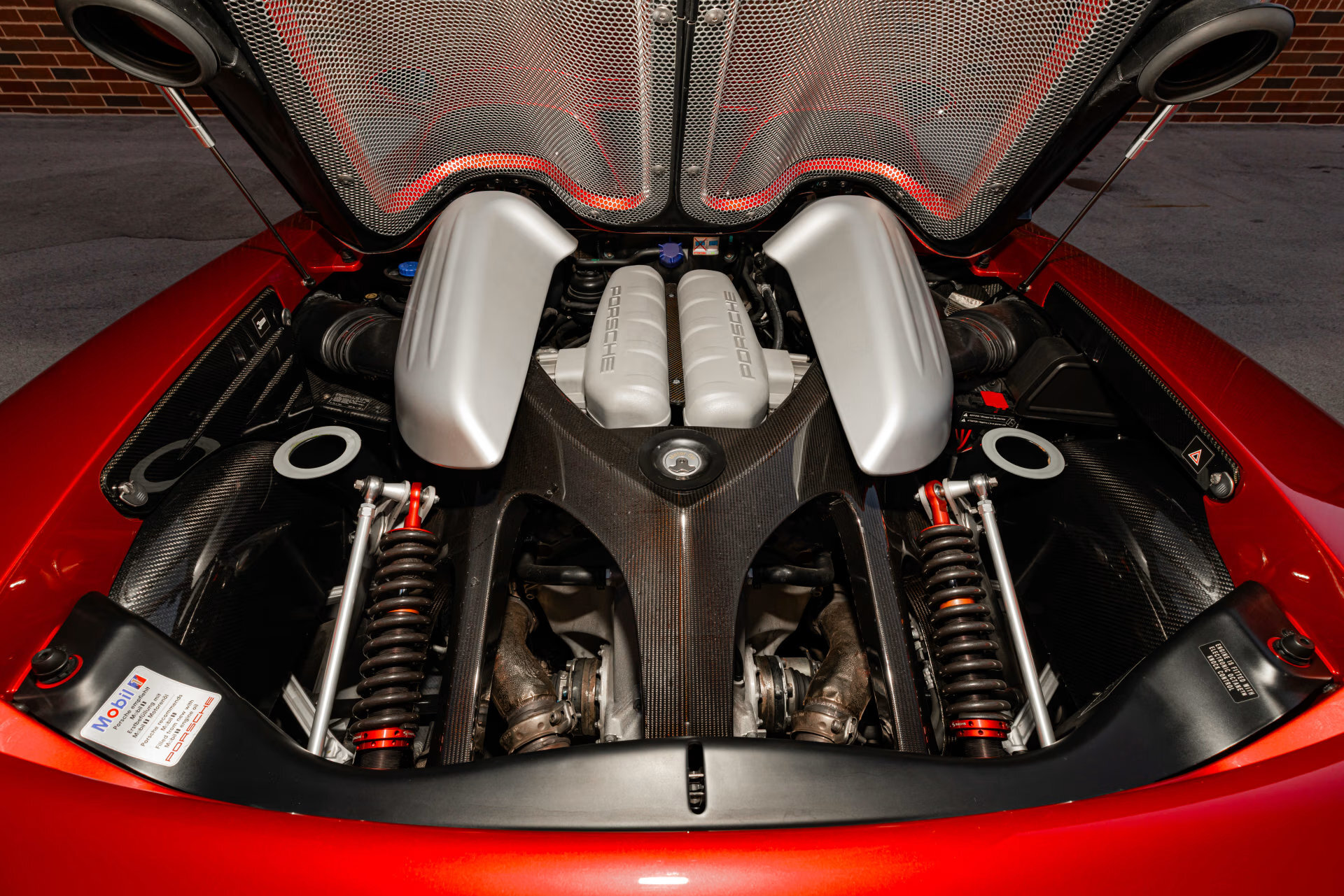 Porsche Carrera GT Ferrari Red - 33_result