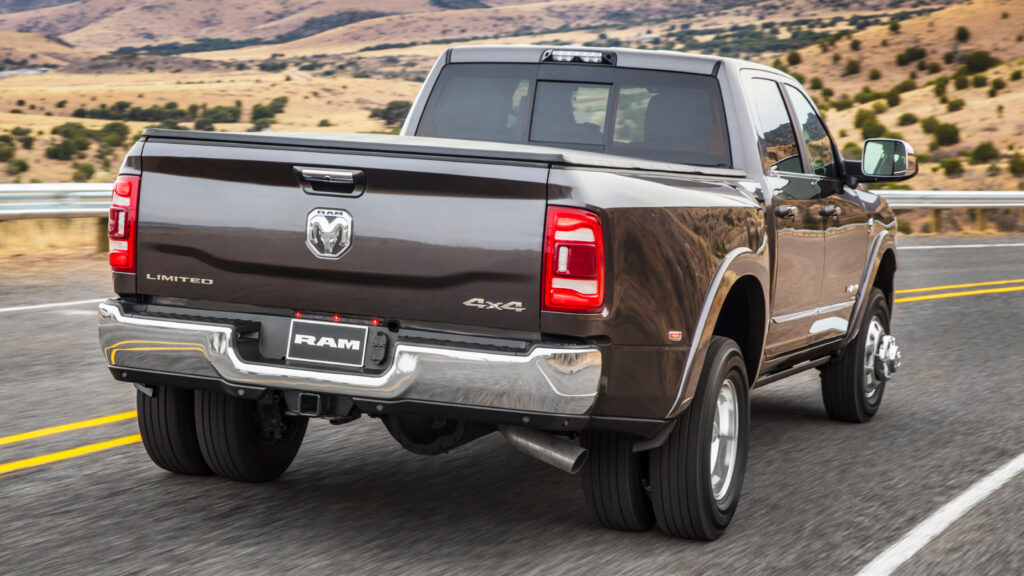  Trump Pardons 9 Diesel Tuners For Deleting Emissions Controls, Says They Were Just ‘Fixing Their Car’