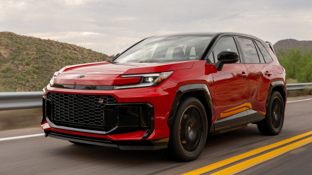  Toyota Admits The New RAV4 Went Too Far On Screens, And Even China Agrees