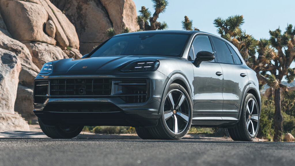  The 2026 Range Rover Sport PHEV Is A Master Of Nothing And That&rsquo;s Its Trick | Review