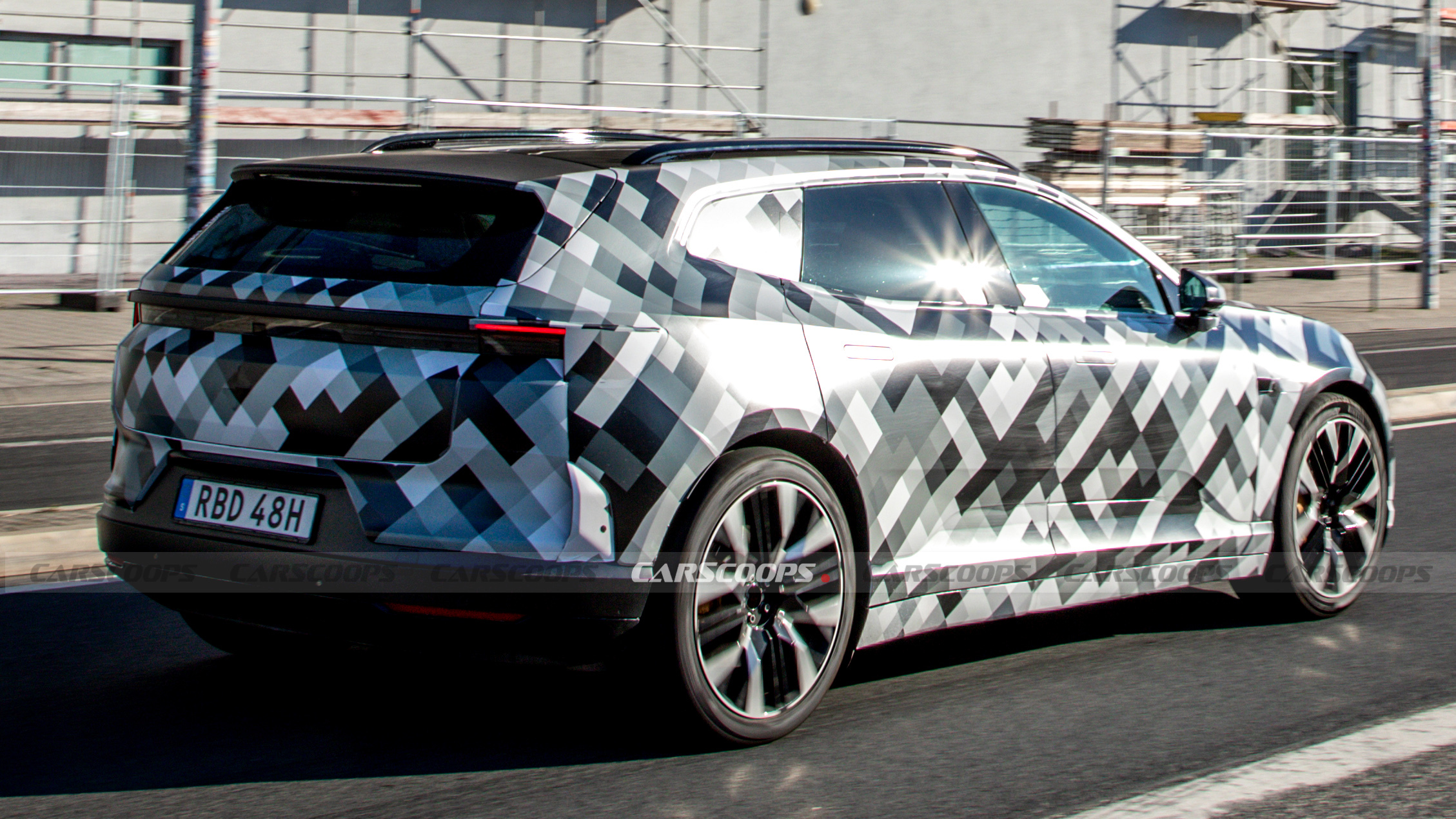 美國無緣實用版Polestar 4 SUV，9月亮相全球上市