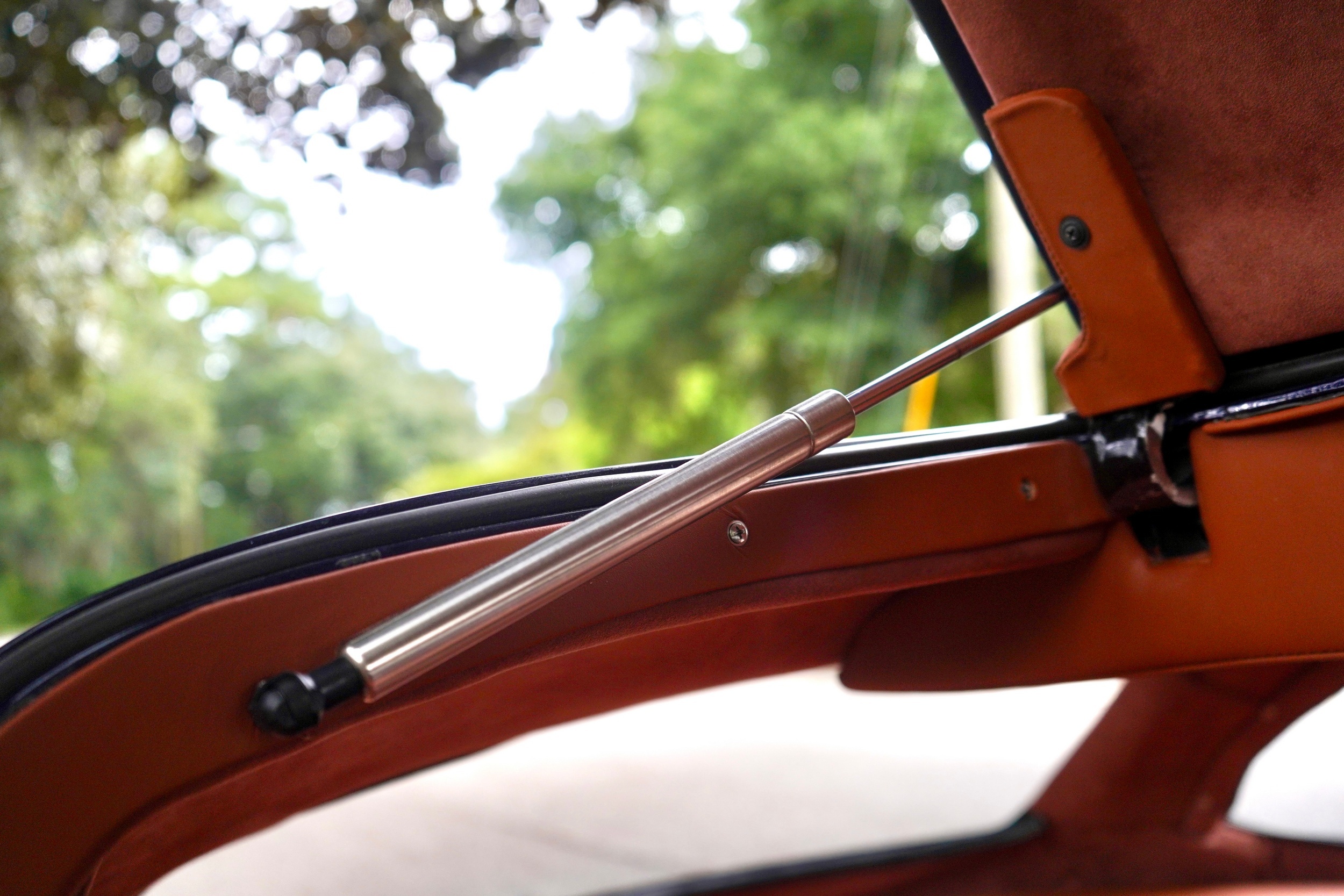Signature Autosports Mercedes SL 300 Replica 730 79