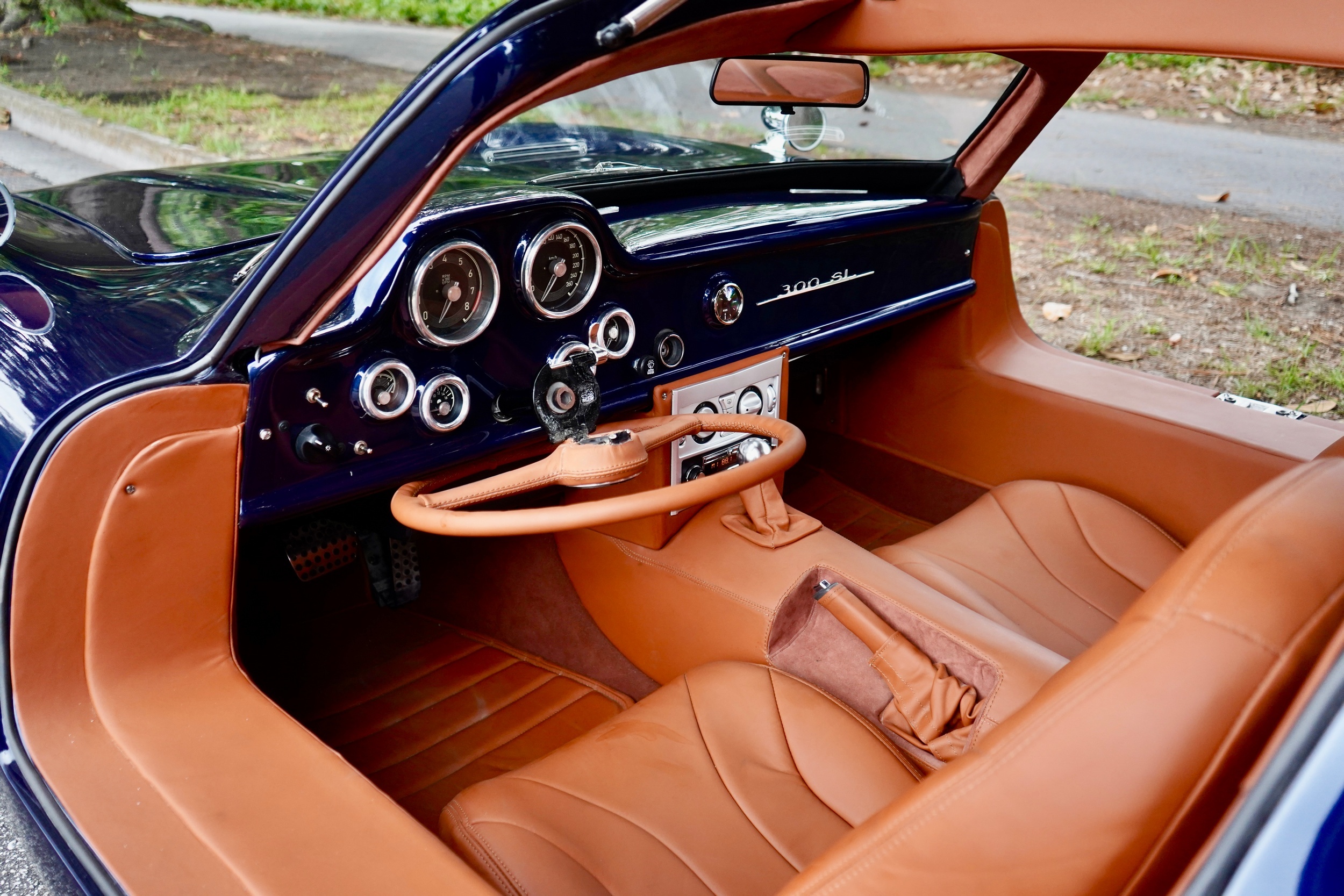 Signature Autosports Mercedes SL 300 Replica 730 91