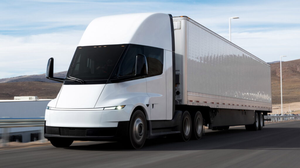  First Tesla Semi Fatal Crash Kills Two At A Nevada Red Light