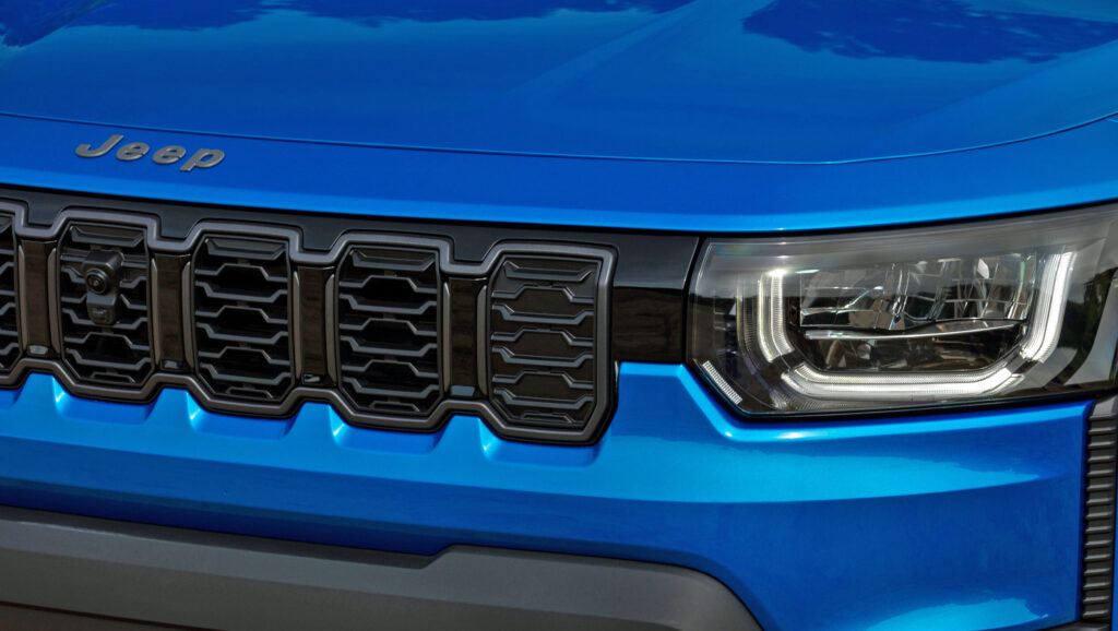 Next-Gen Jeep Cherokee Trades Mexico For America, Arrives Sooner Than You Think