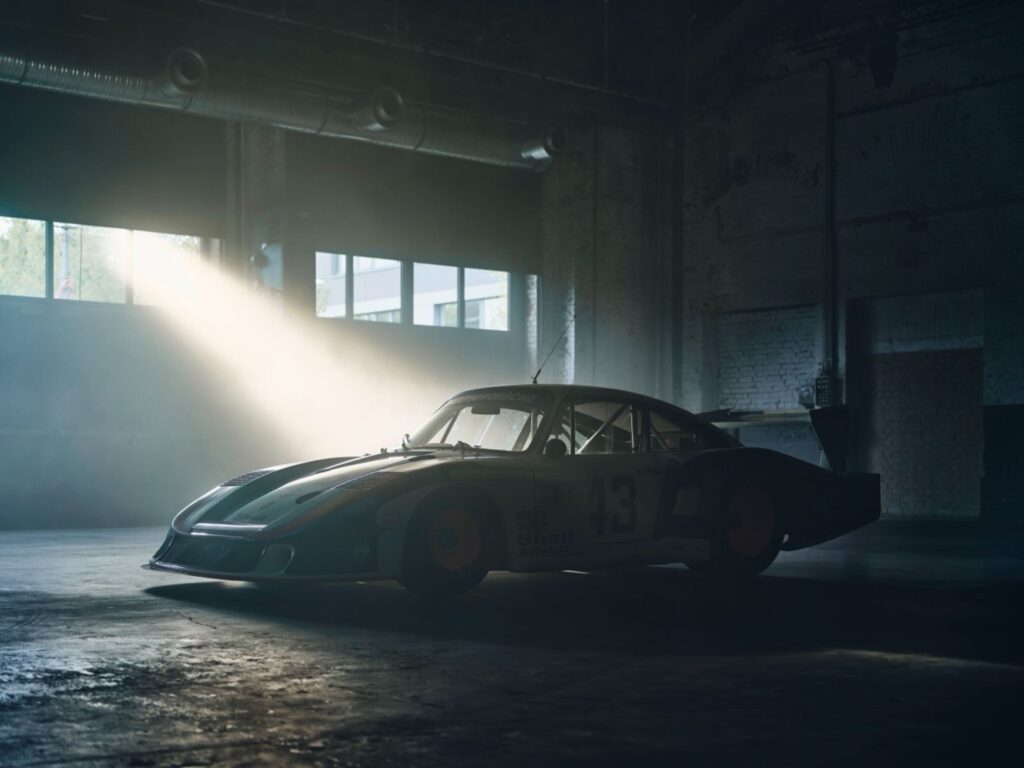  Porsche&rsquo;s Slant-Nose 911 Is A Love Letter To Moby Dick, Bare Metal And All