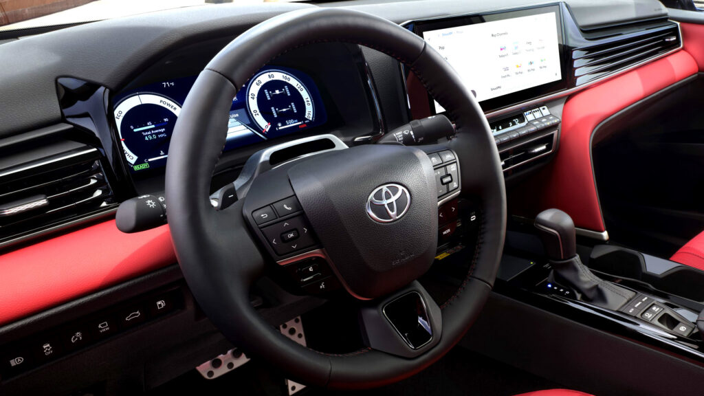  Half A Million Toyota Camrys Can Lose The Dash, The Lights, And More At Startup
