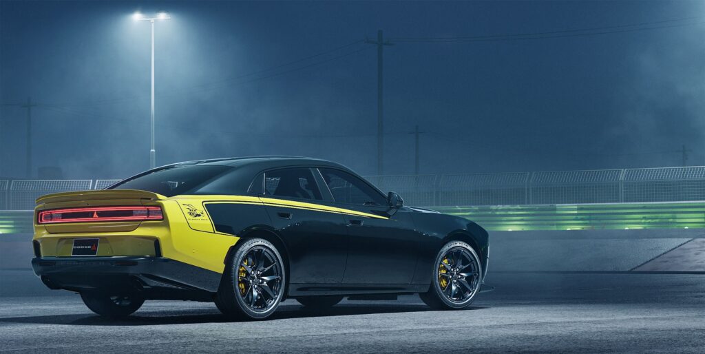  Dodge&rsquo;s New Charger Super Bee Proves You Don&rsquo;t Need A V8 To Beat A Hellcat To 60, Just Avoid The 1/4 Mile