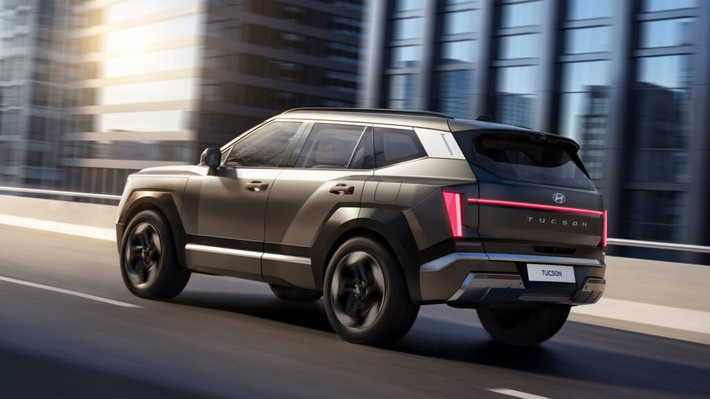  Hyundai&rsquo;s Radical New Tucson Makes The RAV4 Look Half-Asleep