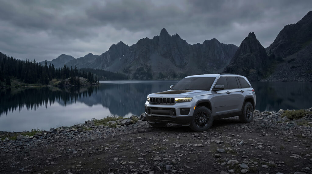  Jeep&rsquo;s 2027 Grand Cherokee Upland Delivers Trailhawk Looks For $5k Less