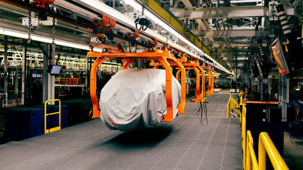  Ford Spent $2 Billion On A Factory To Build Its $28K Fathom Pickup In Three Pieces