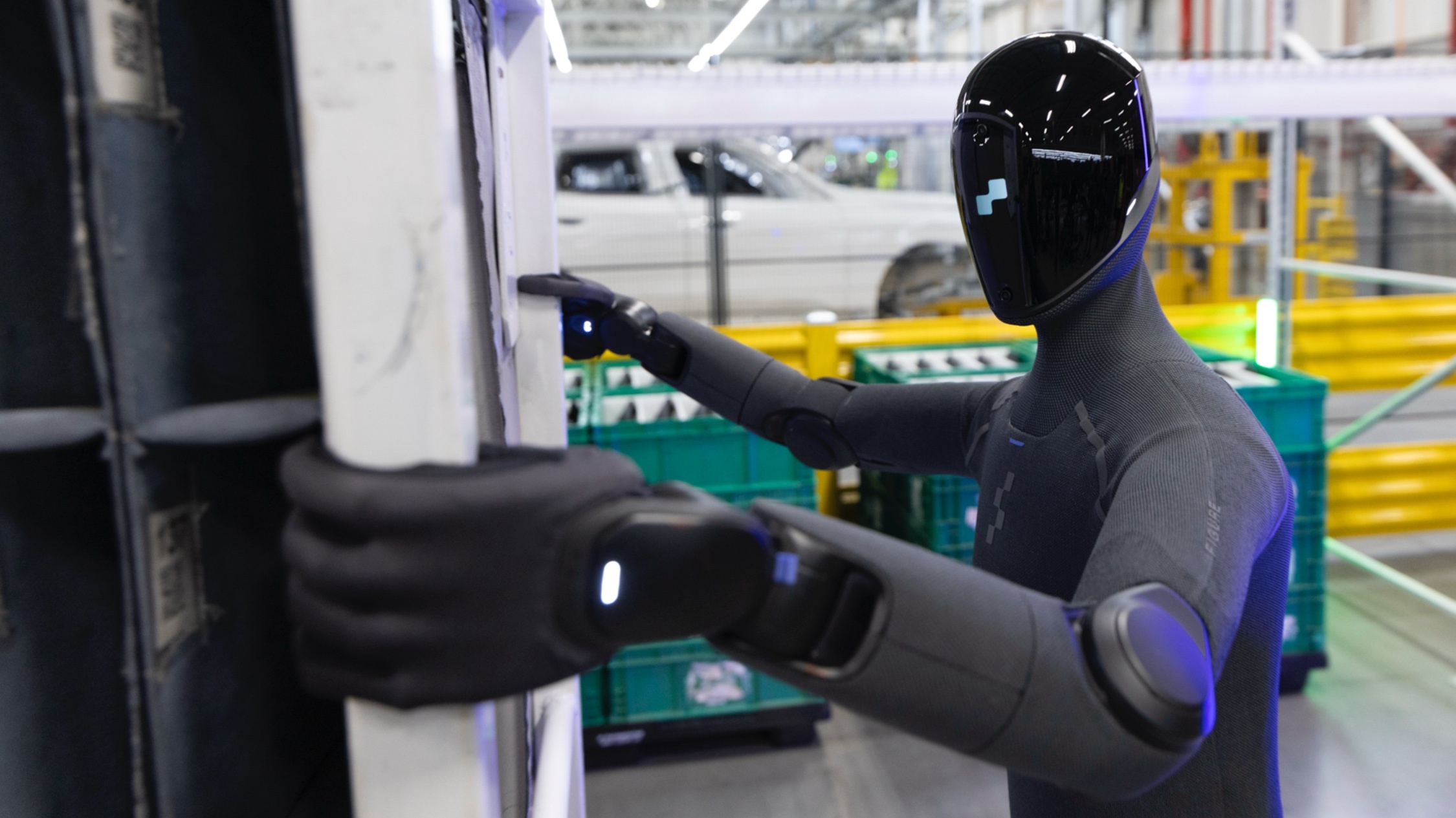 人形機器人進入汽車製造業，但人類目前仍較快速