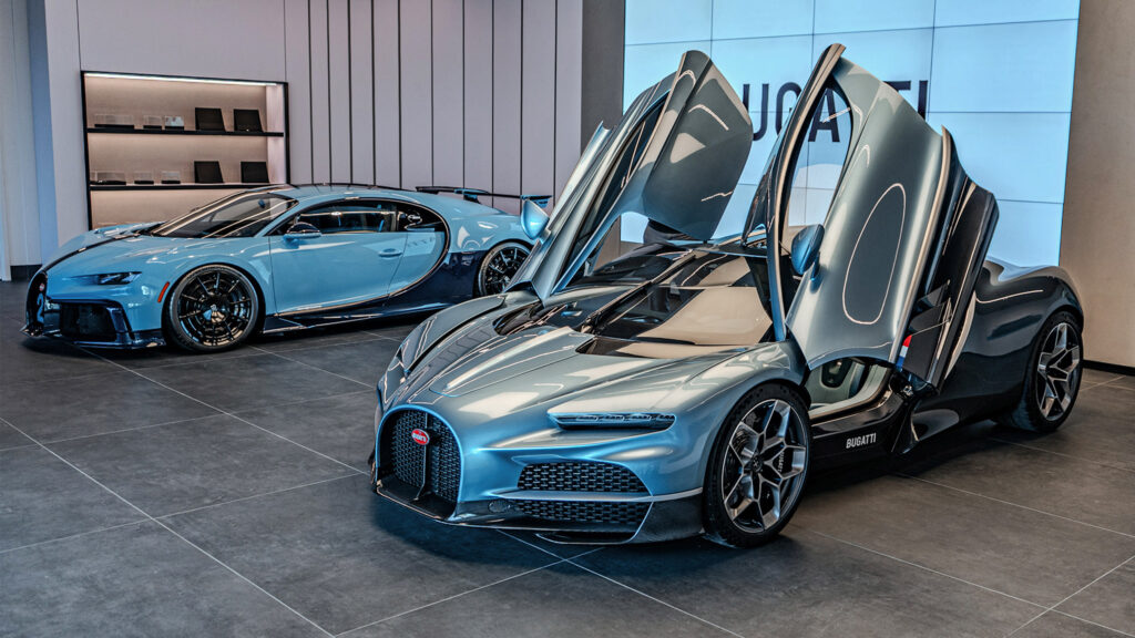  Bugatti’s Boss Wants A Manual V16, And He Won’t Fake It Like Ferrari