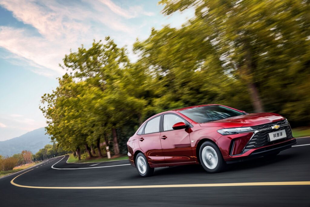  Chevrolet Exiting China After Sales Crash 99%