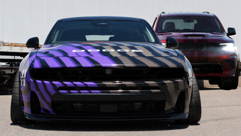  Charger Gets Its First Manual For Drifting, Durango Gets New Colors
