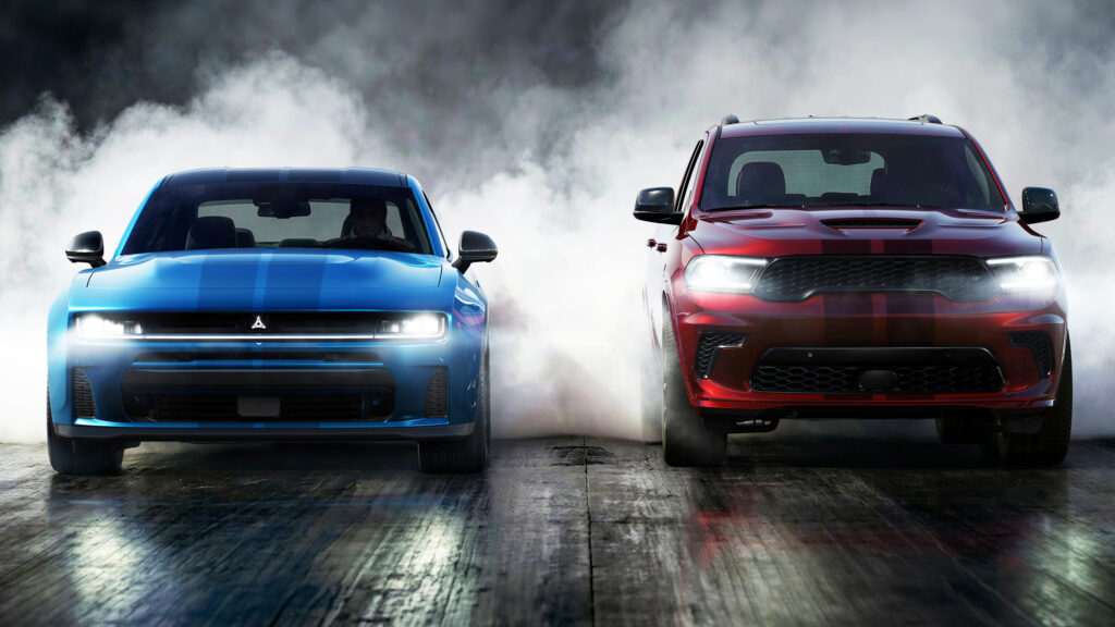  Charger Gets Its First Manual For Drifting, Durango Gets New Colors
