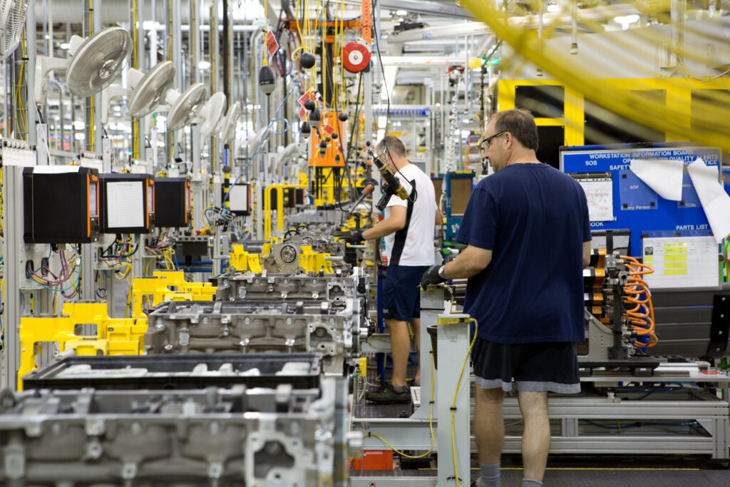  Unifor Approves GM Deal, Will Build-Next Gen Trucks In Canada