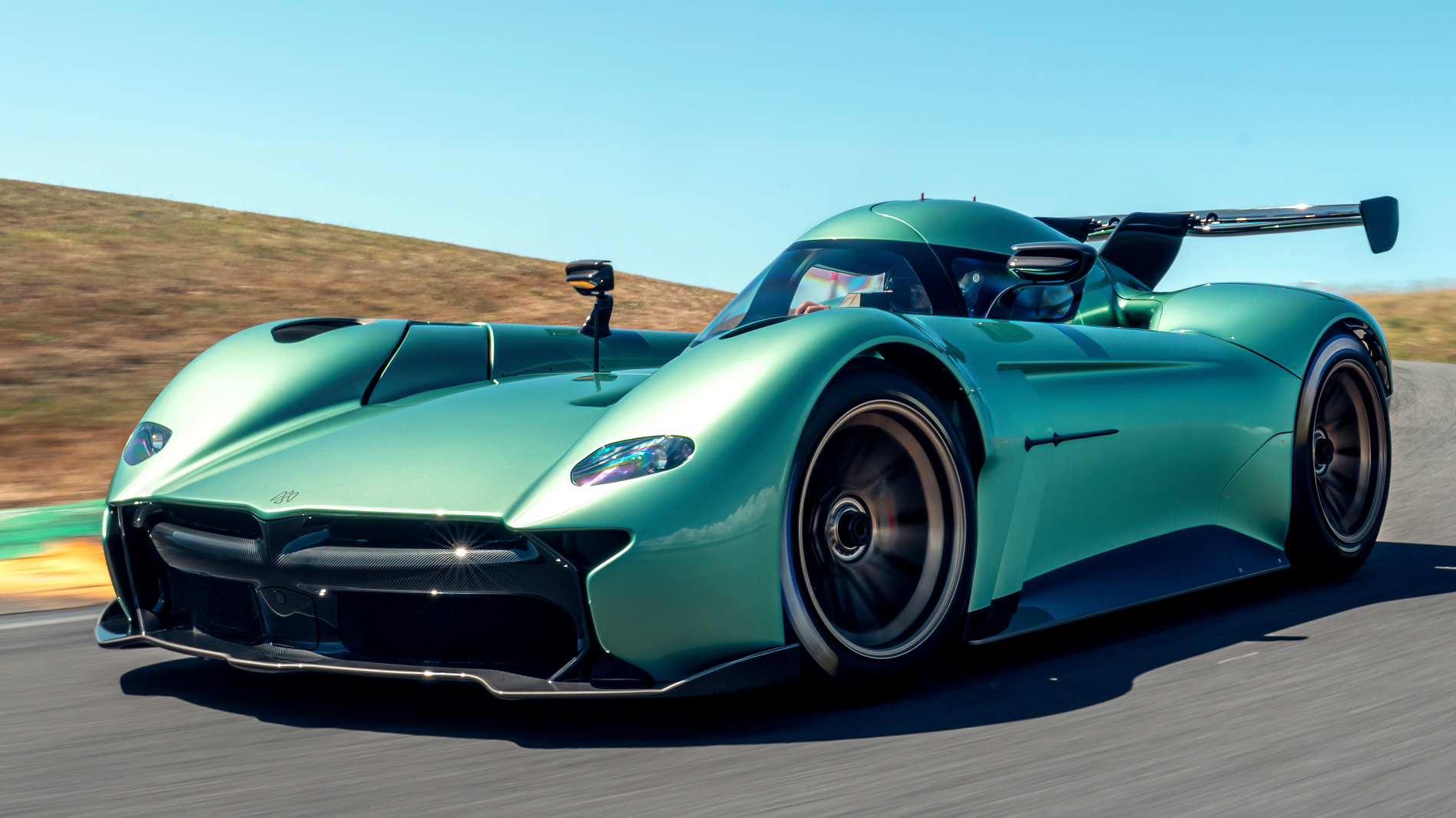 McMurtry's $1.3 Million Fan Car Debuts At Monterey With 1,000 HP And 3G Of Grip