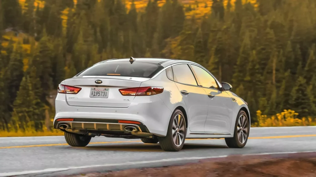  Police Are Slipping Warning Cards Under Hyundai And Kia Wipers Again