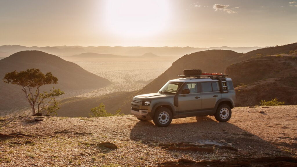  A Cheaper US Defender Could Ride On Jeep Bones