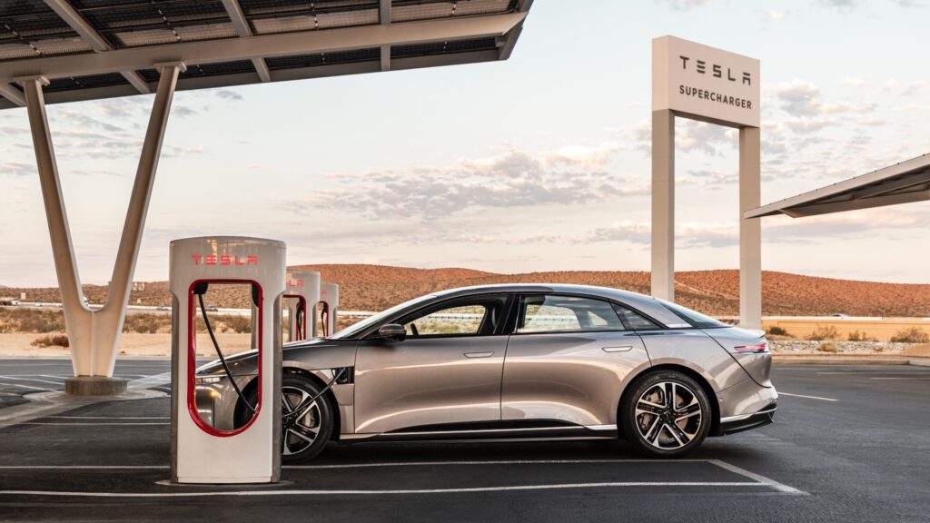  Lucid Air Recall Has Owners Parking Outside While Software Plays Firefighter