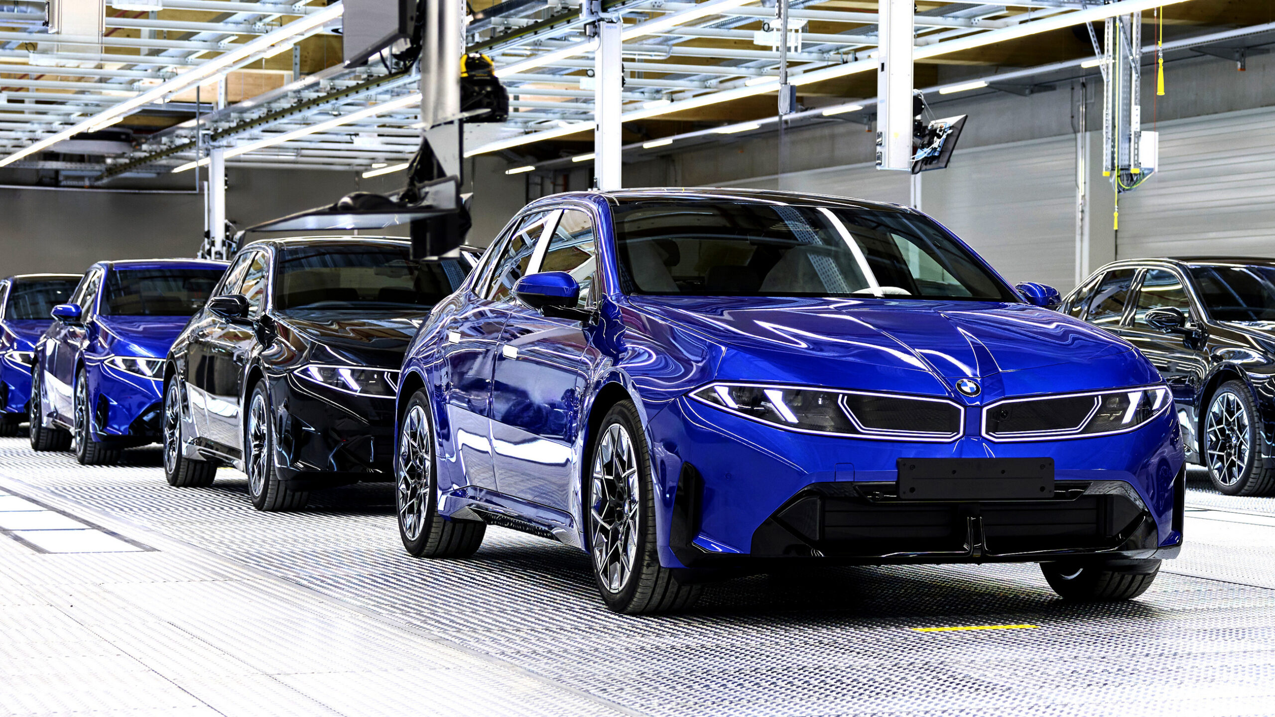 BMW i3 電動轎車開始生產，慕尼黑工廠將全面轉型純電