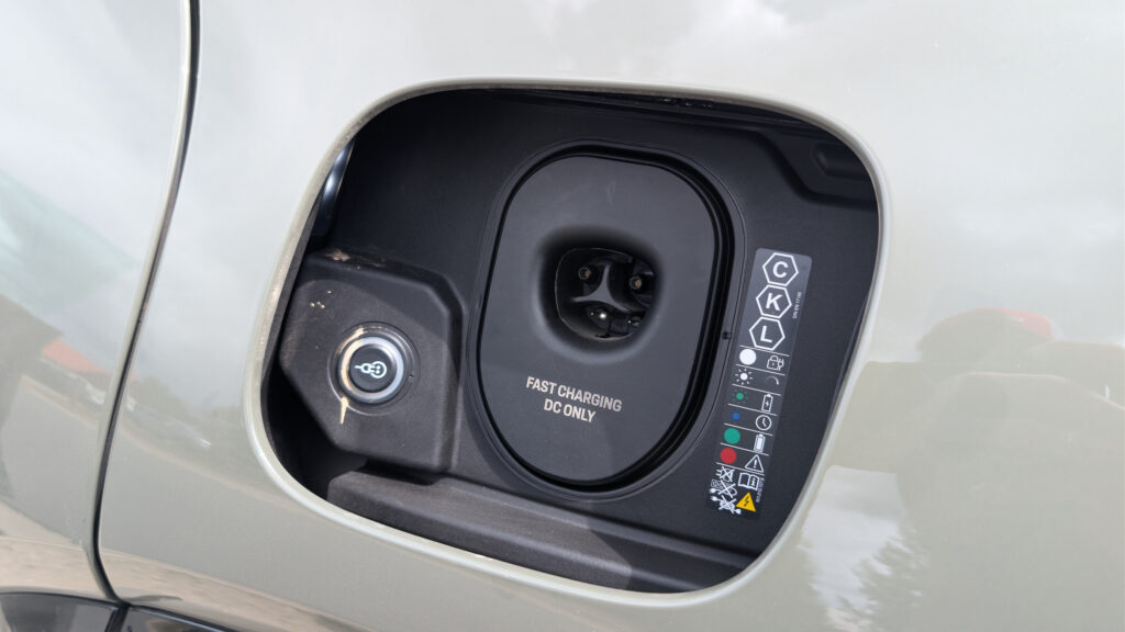  Porsche’s 1,139-HP Cayenne Turbo Electric Is A Supercar In Family-SUV Clothing