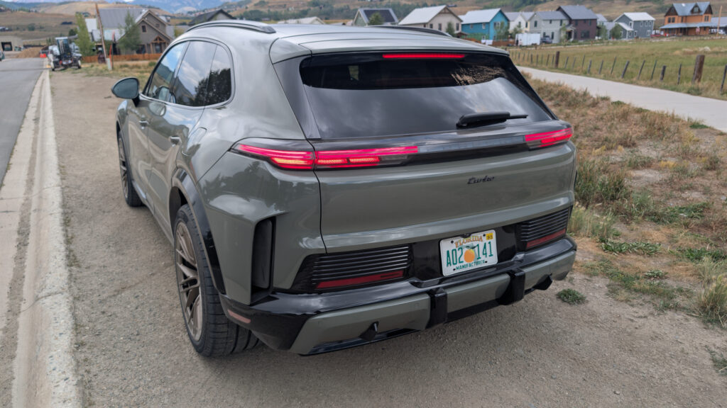  Porsche&rsquo;s 1,139-HP Cayenne Turbo Electric Is A Supercar In Family-SUV Clothing