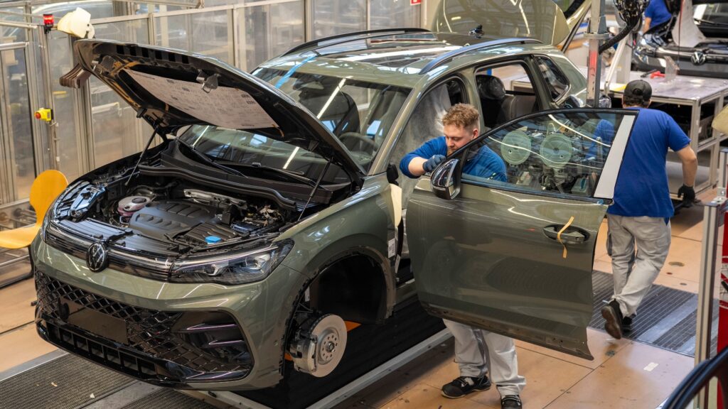  VW Employs 60% More People Than Toyota To Build Fewer Cars