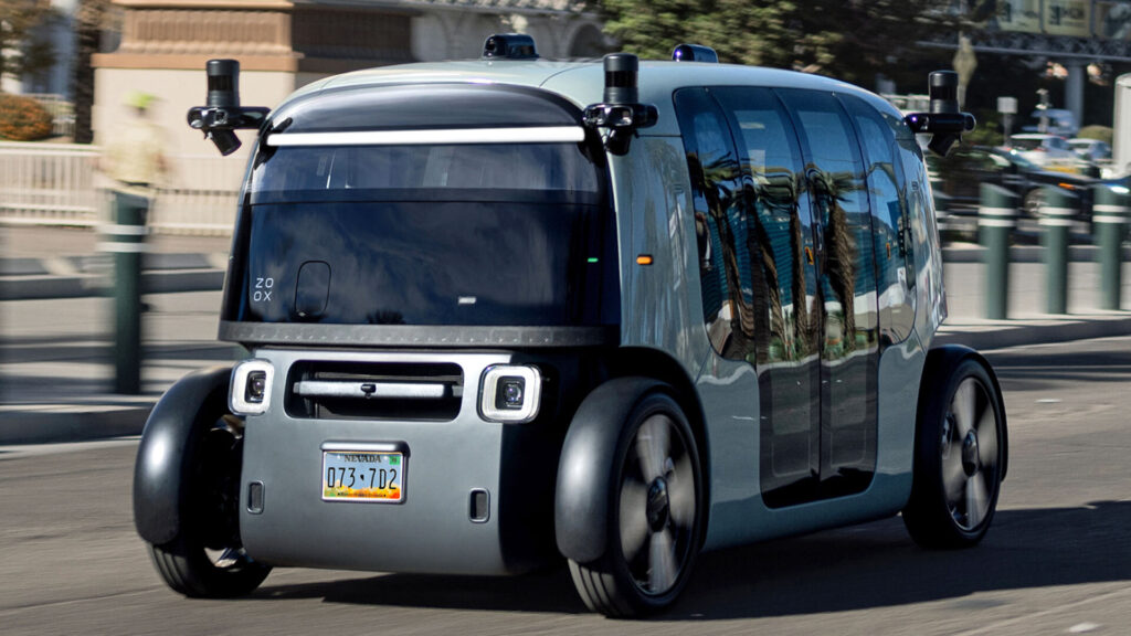  Zoox Robotaxi Skips The Human Driver, But Could Cost More Than An Uber