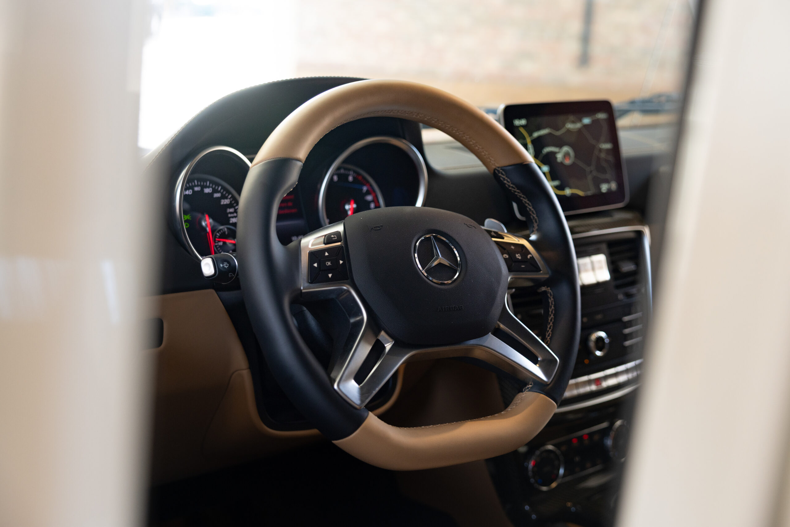 2018-Mercedes-Maybach-G-650-Landaulet_1472708
