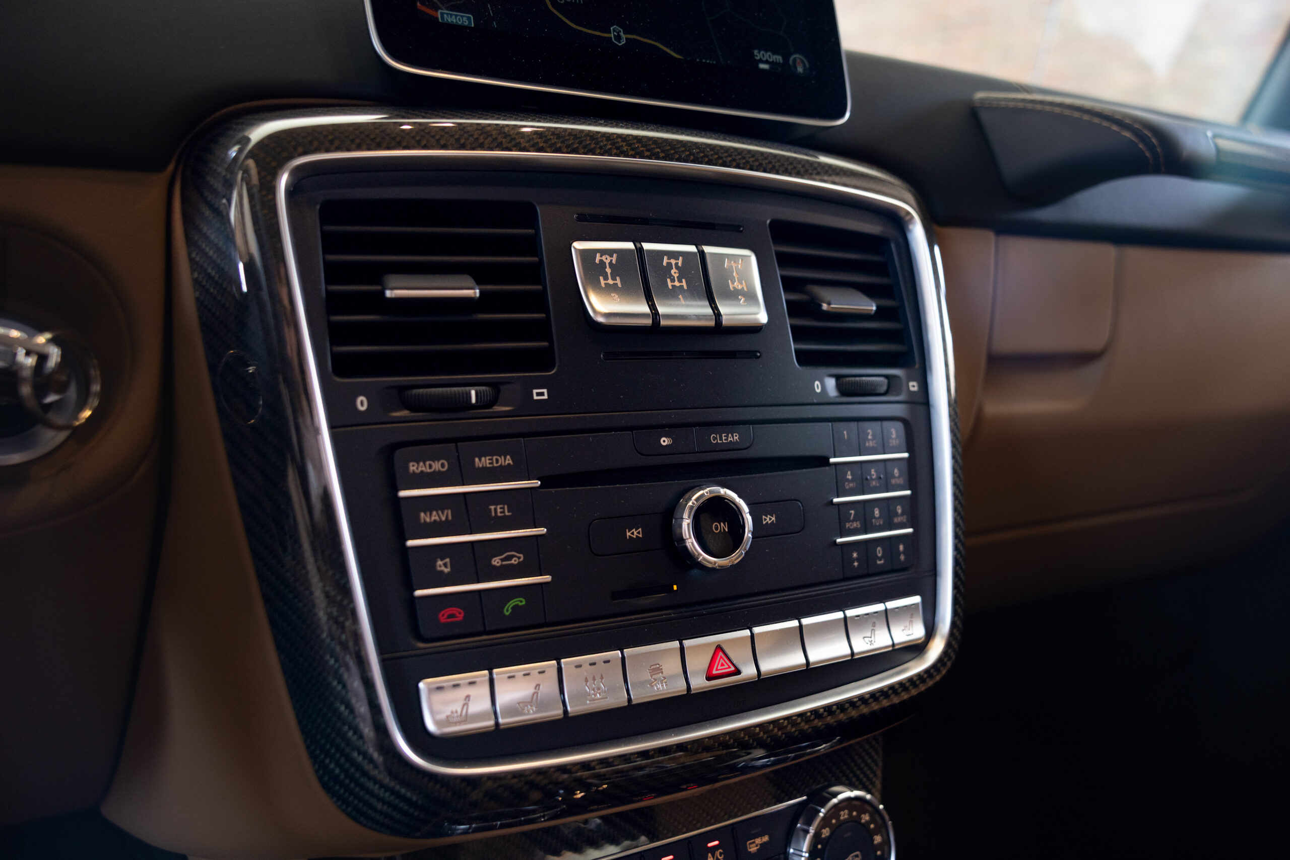 2018-Mercedes-Maybach-G-650-Landaulet_1472712