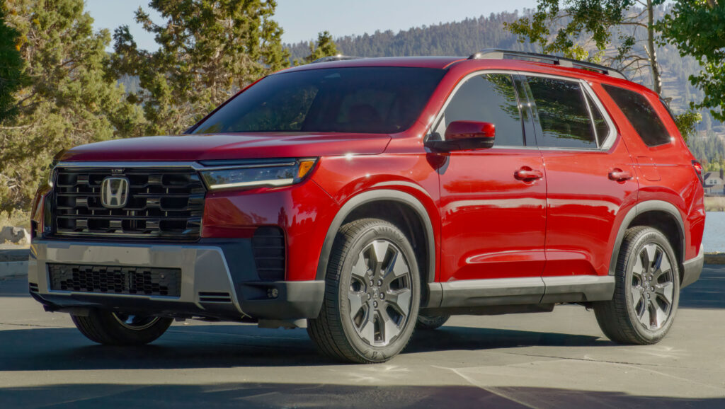  Honda Said To Be Considering Super-Sized Pilot XXL